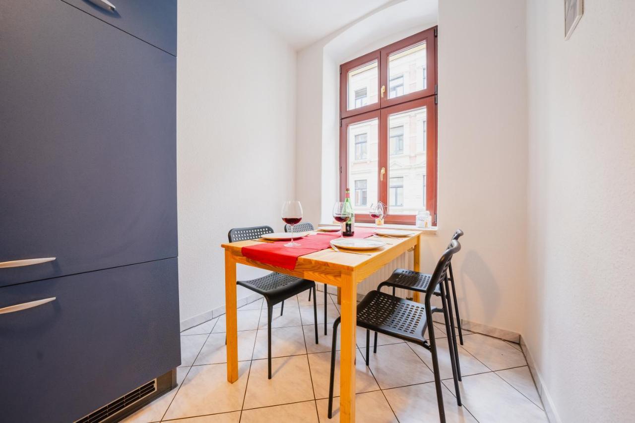 Blue Chili 08 - Magdeburg 2-Zimmer Altbau, Wi-Fi, 5 Pax Екстериор снимка